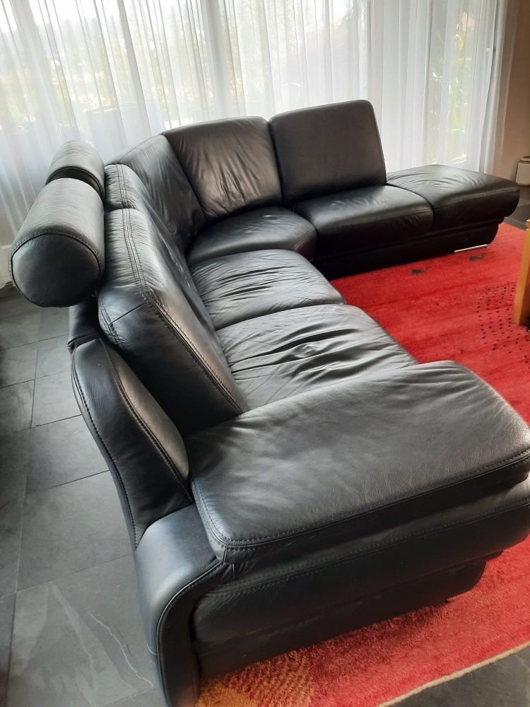 Divani: Echtleder Ecksofa schwarz – Usato da Watt venduto da Deschnaegg 1