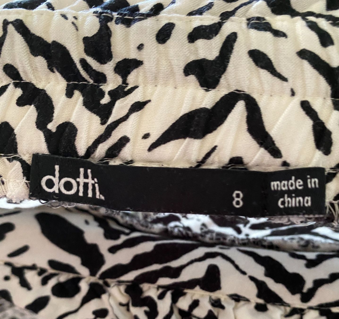 Pantaloni: Zebra Shorts, Sommerlich luftig, Grösse 8! – Usato da Wohlen b. Bern venduto da cookiemonster 6