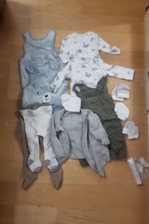Babykleider Set Grösse 50/56 guter Zustand