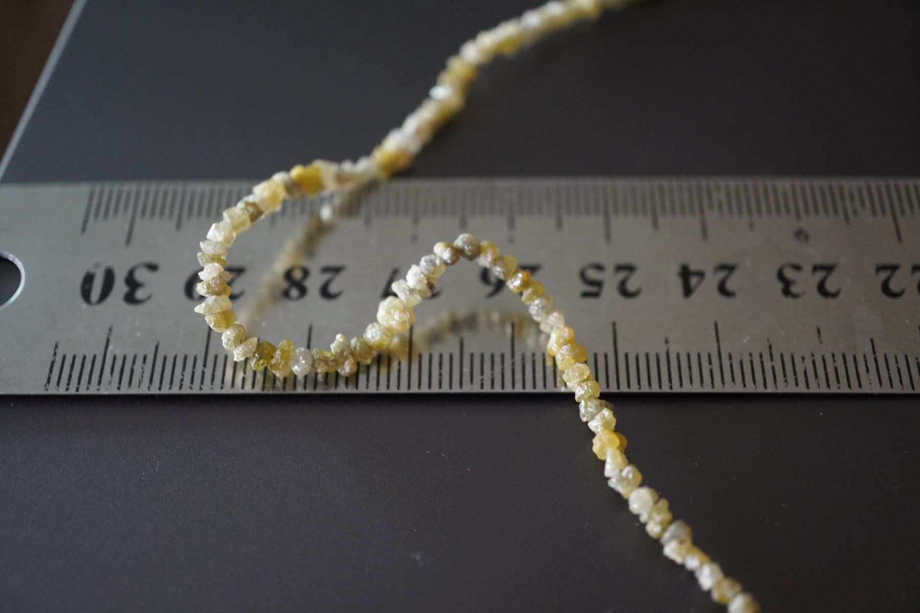 Pietre preziose: Diamanten Gelb  Strang   Farbig     ca 2,5mm – Nuovo e nell'imballaggio originale da Eschenbach SG venduto da topstone 7