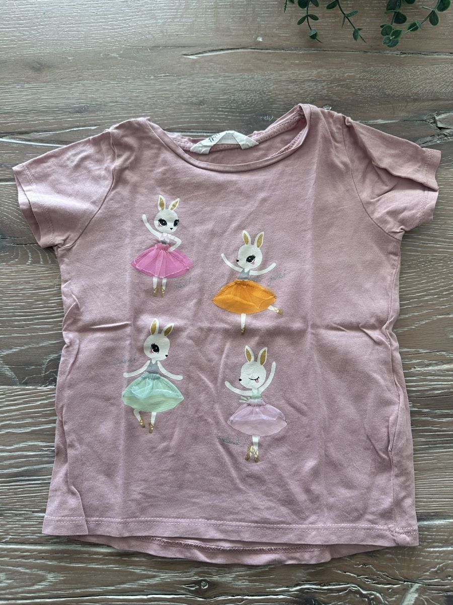 H&M Blusen, T-Shirts & Tops: Rosa Mädchen Shirts Gr. 98 mit Cap!🍭🍬🍬 – Gebraucht aus Safenwil von Whoopie1 3