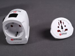 SKROSS World Adapter USB PD