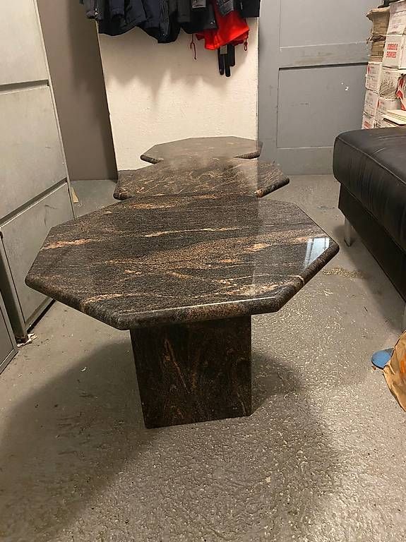 Tables: 3 Teiliger Marmortisch  – D'occasion à Gebenstorf par Suisse1956 4