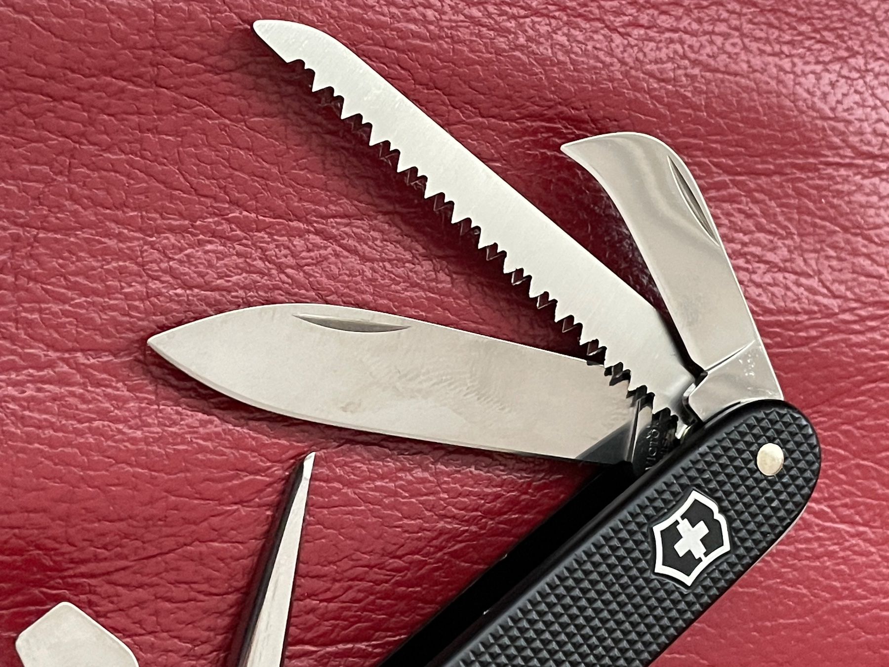 Victorinox Taschenmesser: Victorinox neu – Gebraucht aus Pratteln von  5