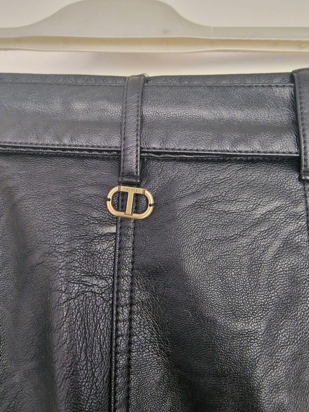 Twinset Hosen: Pantalons similicuir TwinSet – Gebraucht aus Genève von alex7926 3