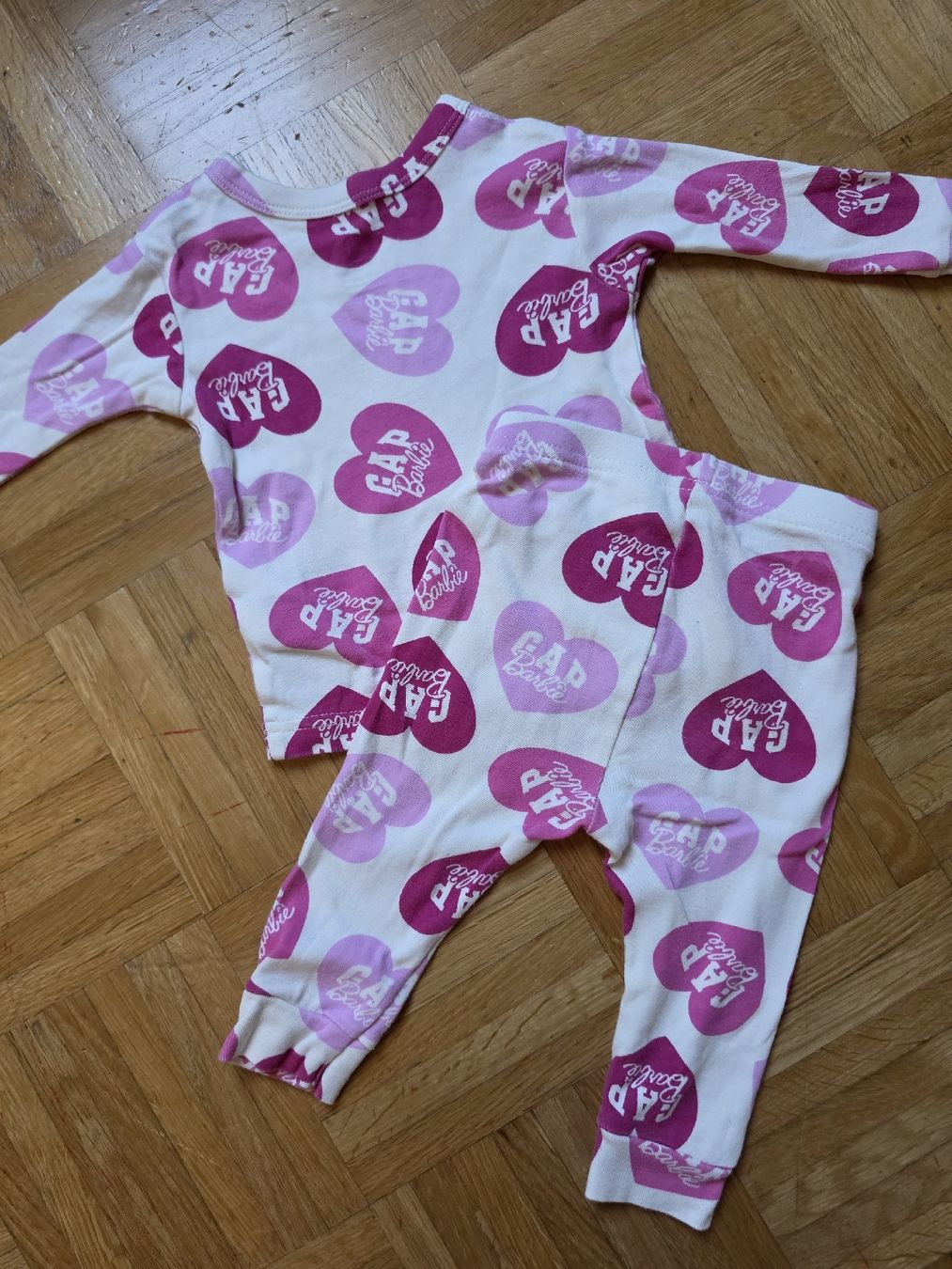 Gap Lotti & Set di vestiti: GAP baby Mädchen set 6-12m – Usato da Wetzikon ZH venduto da chr_fb2m 1