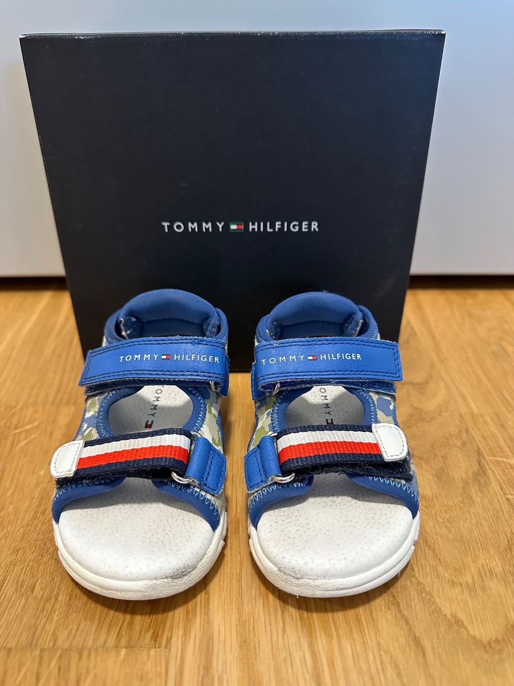 Tommy Hilfiger Schuhe für Jungen: Sandalen Tommy Hilfiger Gr. 21 – Gebraucht aus Unterägeri von StefanGekko 6