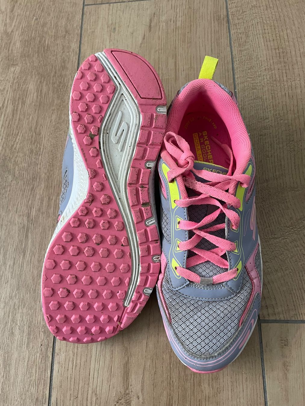 Skechers Scarpe per ragazze: Turnschuhe von Skechers Gr. 37 – Usato da Waltenschwil venduto da hansnine 3