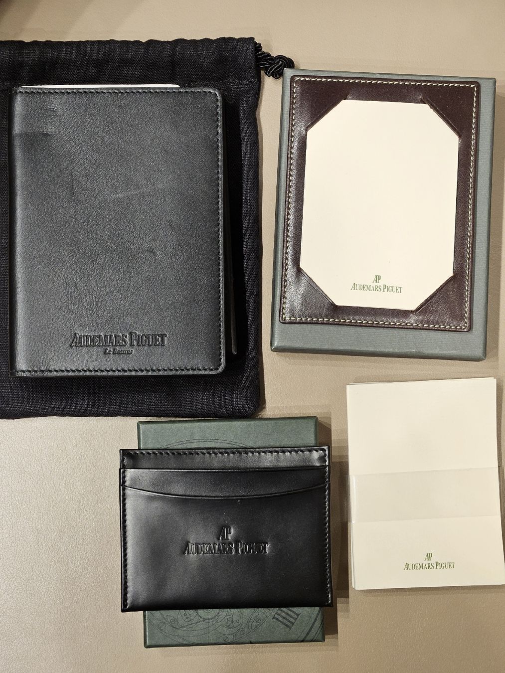 Sonstige Kleidung & Accessoires: Audemars Piguet Lederetui Set – Neu und originalverpackt aus Kilchberg ZH von MMS80