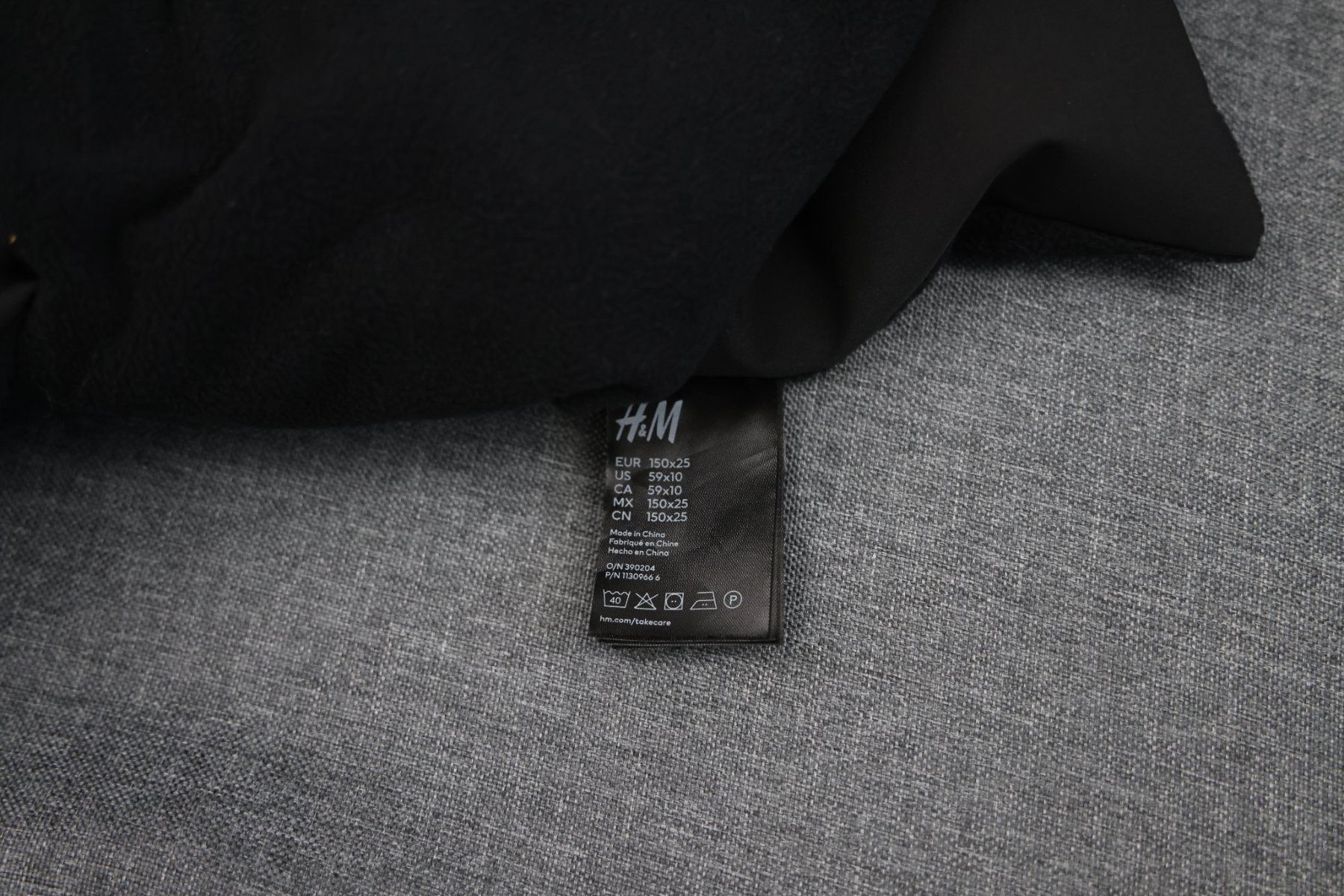 H&M Foulard & Sciarpe: H&M Padded Scarf – Usato da Neuchâtel venduto da yan_lq56 2