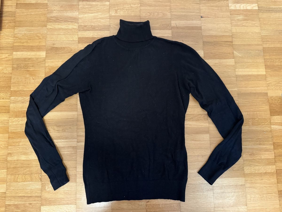 Pullover & Sweatshirts: KOTON Rollkragenpullover, Schwarz, Gr. M - Winter Sale! – Gebraucht aus Jona von Good_luck_