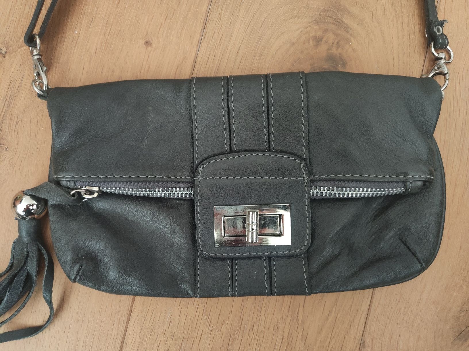 Borse da donna: Kleine graue Ledertasche – Usato da Zürich venduto da R-2015 5