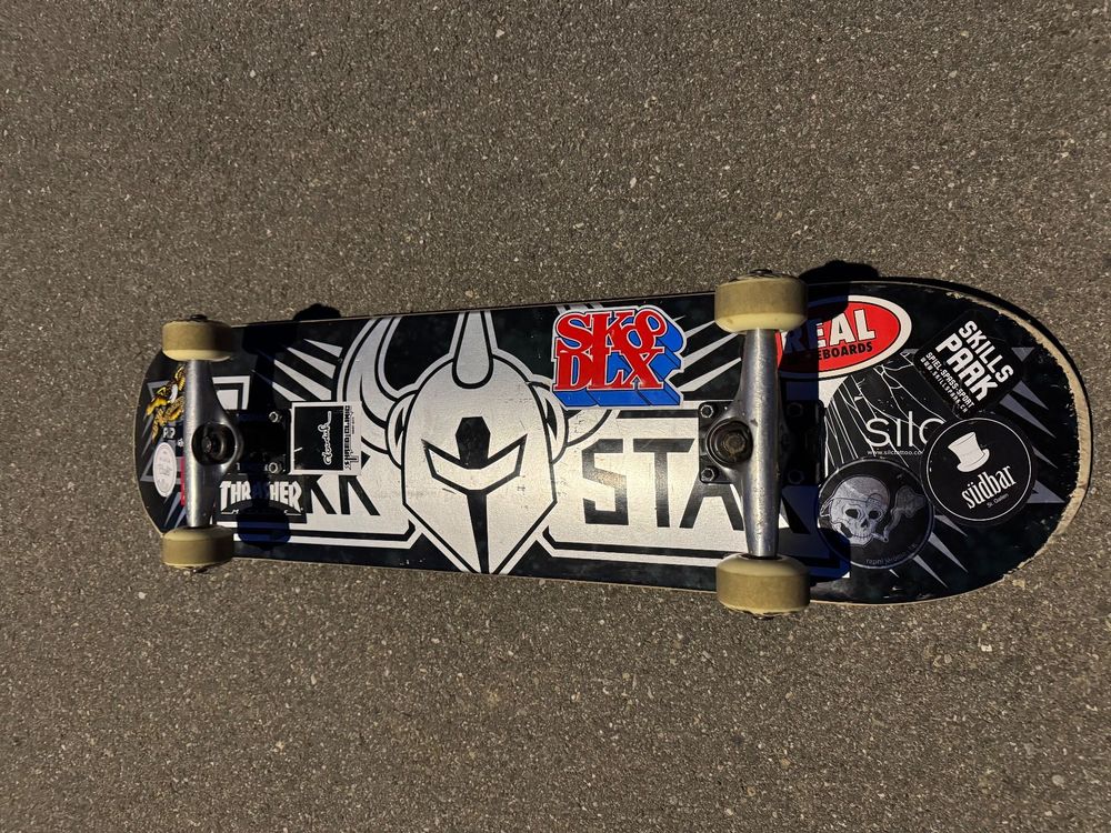 Skateboard Darkstar D'occasion - Planche En Bon état, Prête à Rouler !