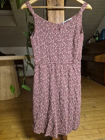 Sommerkleid Only rosa mit Blumenmuster Grösse 38