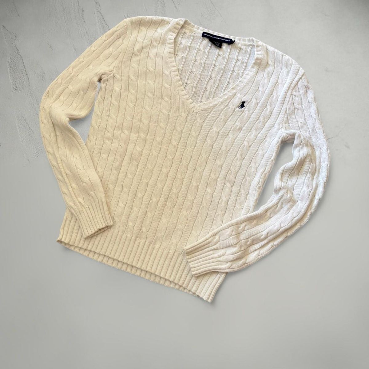 Ralph Lauren Maglioni & Felpe: Pullover Ralph Lauren Zopfstrick V-Ausschnitt Weiss Grösse M – Nuovo (secondo la descrizione) da Basel venduto da archive. 2