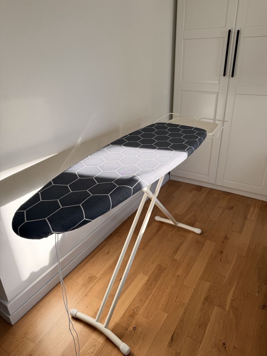 Planches à repasser: Ironing Board – D'occasion à Zürich par mar_h7x7