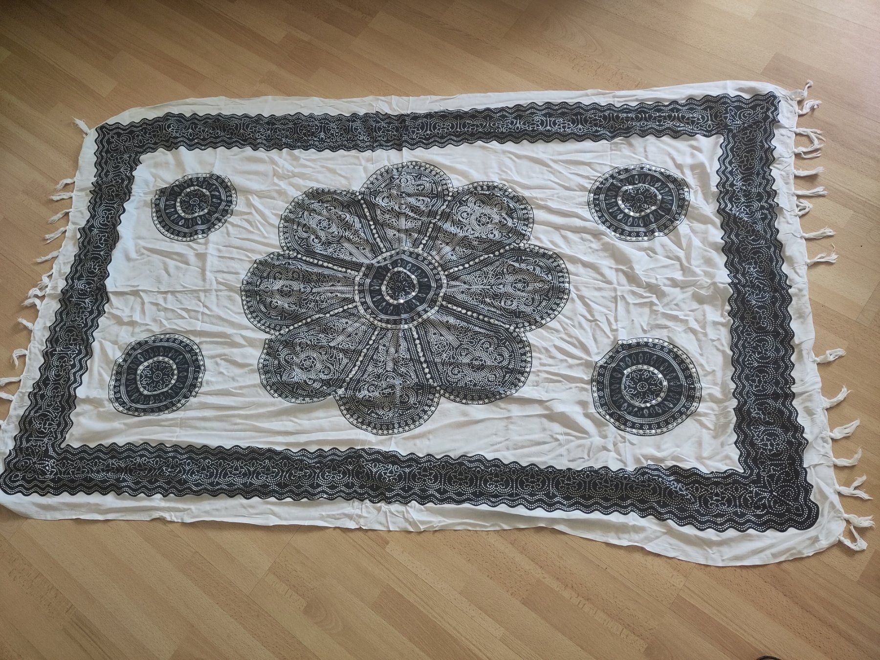 Foulards, Tücher & Schals: Schal – Gebraucht aus Zürich von Saf12