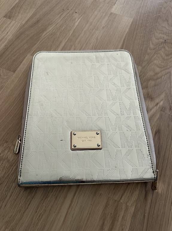 Borse da donna: Michael Kors Tablet-/Dokumentenmappe  Creme/Gold – Usato da Zumikon venduto da Fahrgaestin