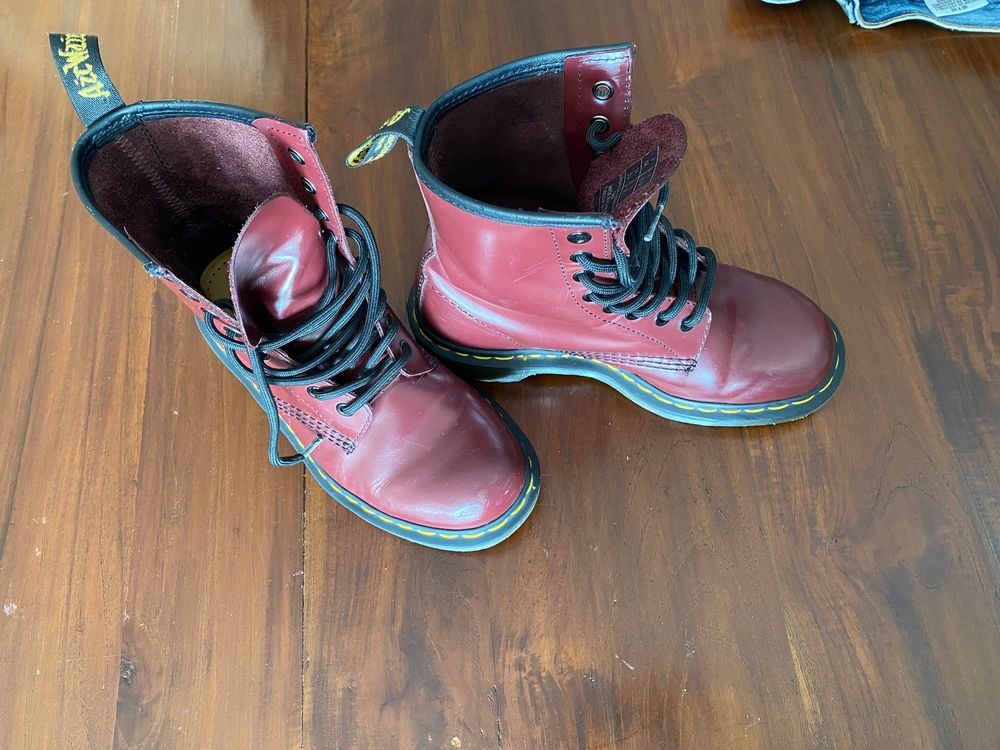 MARTENS 1460 Echt Leder Dunkelrot (Gebraucht) in Besazio für