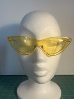 Lunettes de soleil jaunes - look tendance été!