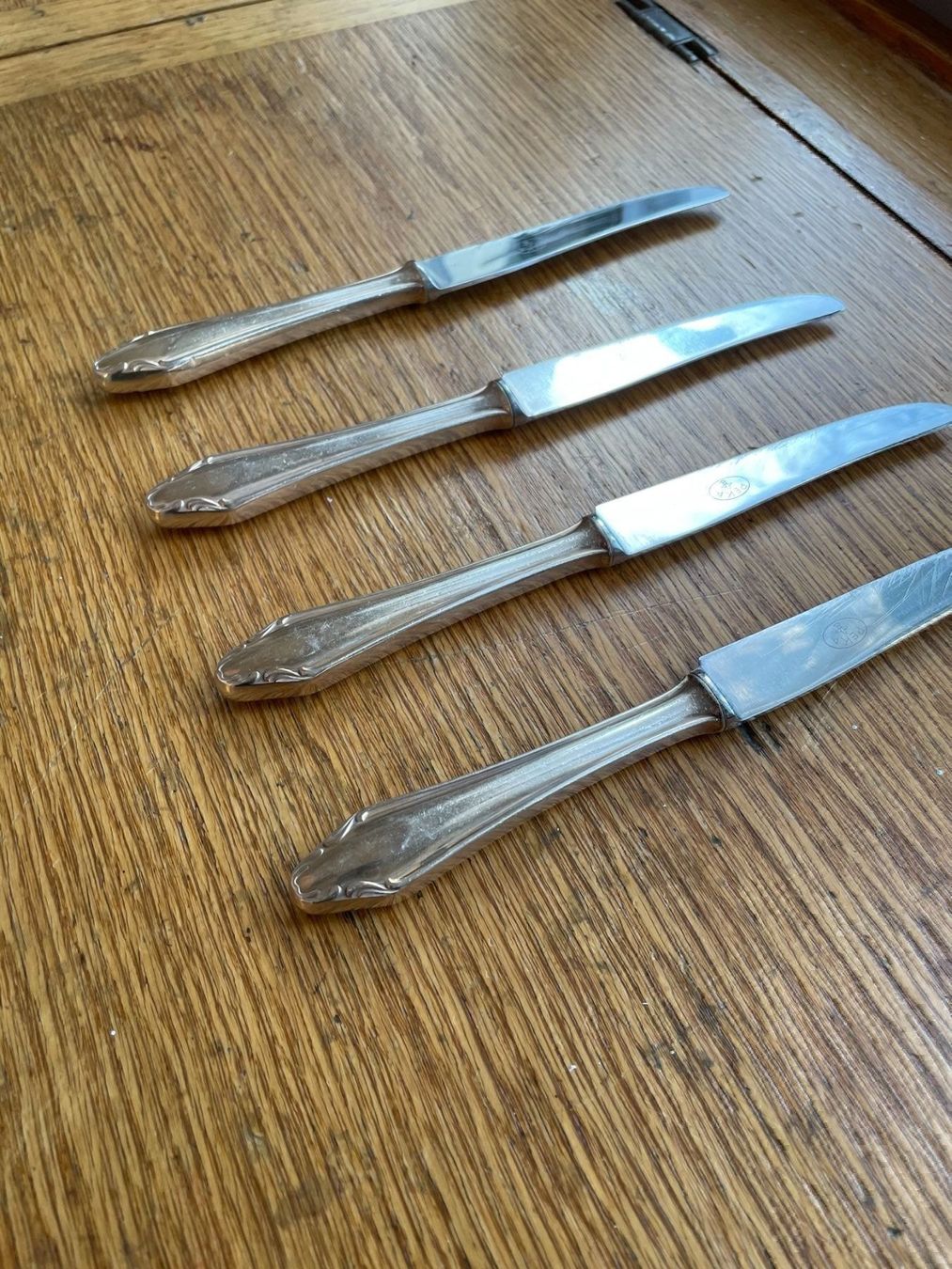 Posate: Silber Dessert Messer (4 Stück) – Usato da Basel venduto da Cynthiasanchez 1