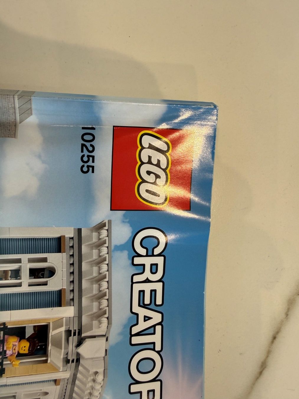 Lego Kit di costruzioni: Lego 10255 Stadtleben – Usato da Meisterschwanden venduto da Bigi1 1