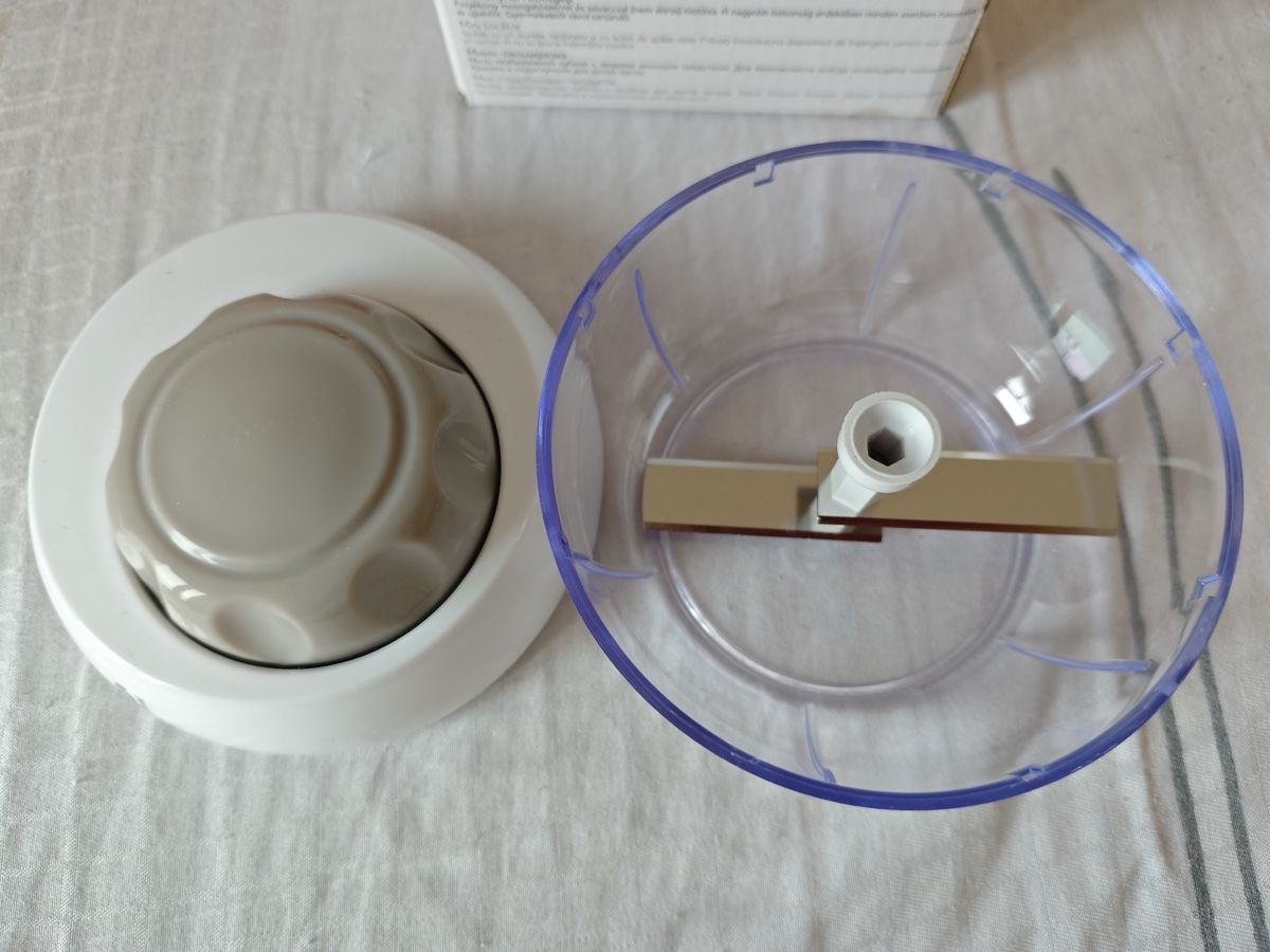Cucine complete: Mini Food Chopper, New in Box – Usato da Genève venduto da Noemie.wrmsi 5