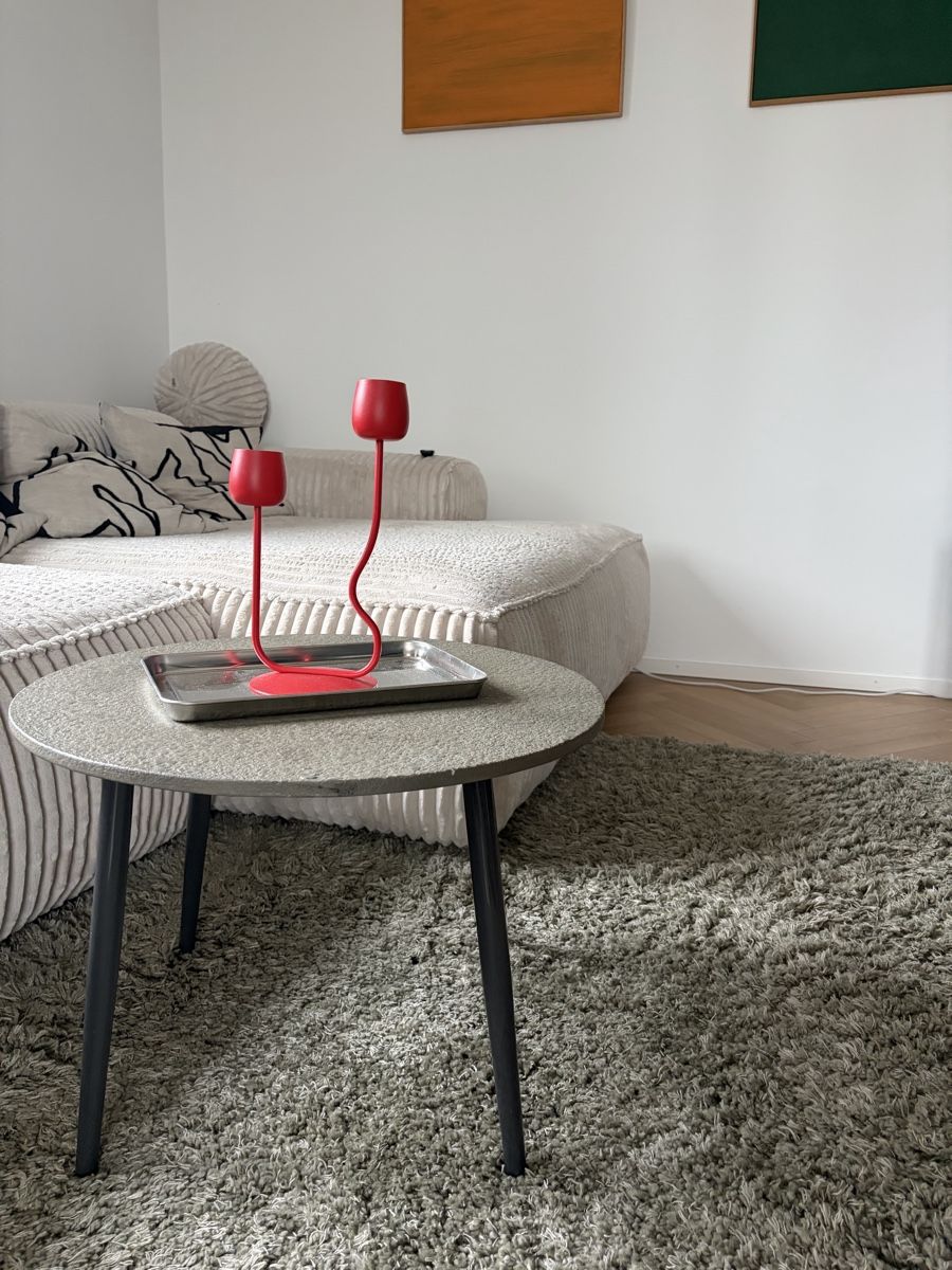 Tische: Round TV Table – Gebraucht aus Zürich von Martgils 1