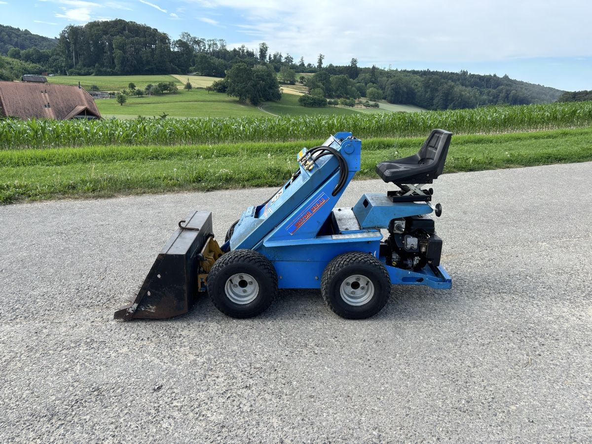Hoflader: Hoflader / Lader Motor Mulli  – Gebraucht aus Courgevaux von Querly