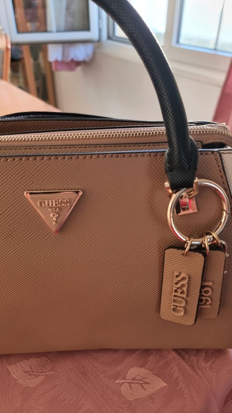 Guess Taschen für Damen: Guess Handtasche NEUWERTIG! – Neu (gemäss Beschreibung) aus Raron von Skyler68 1