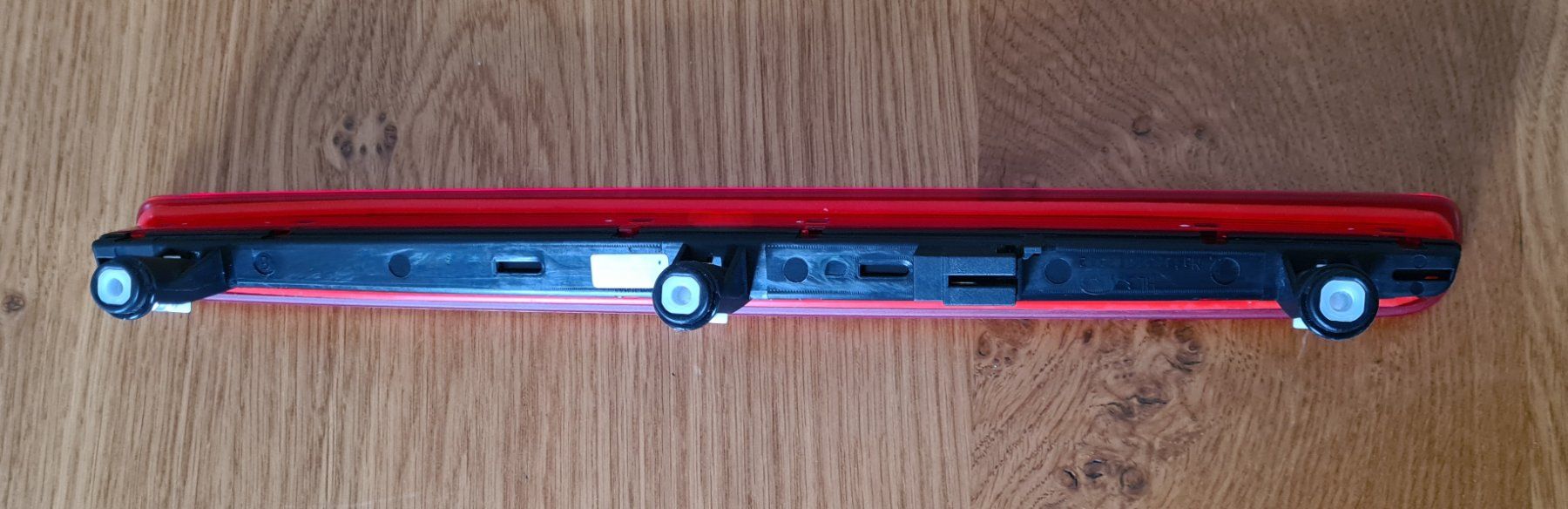 VW Alle Autoersatzteile: VW T5 drittes Bremslicht TRANSPORTER/MULTIVAN/CARA 2003-2015 – Neu und originalverpackt aus Thundorf von 2fast4you07 1