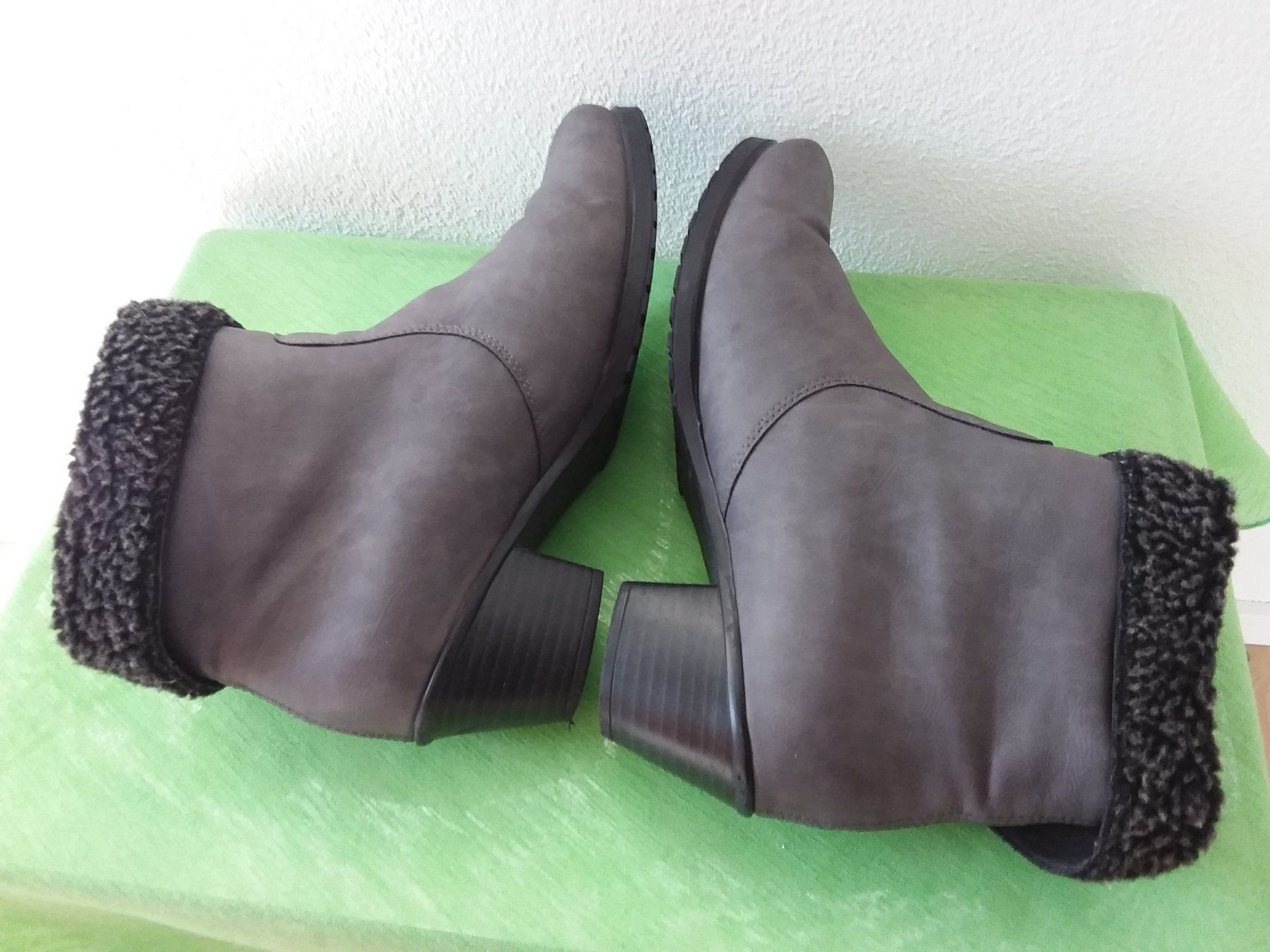 Rieker Scarpe da donna: RIEKER WINTER STIEFELETTEN, GR 40 – Usato da Uitikon Waldegg venduto da Risibisi7 4