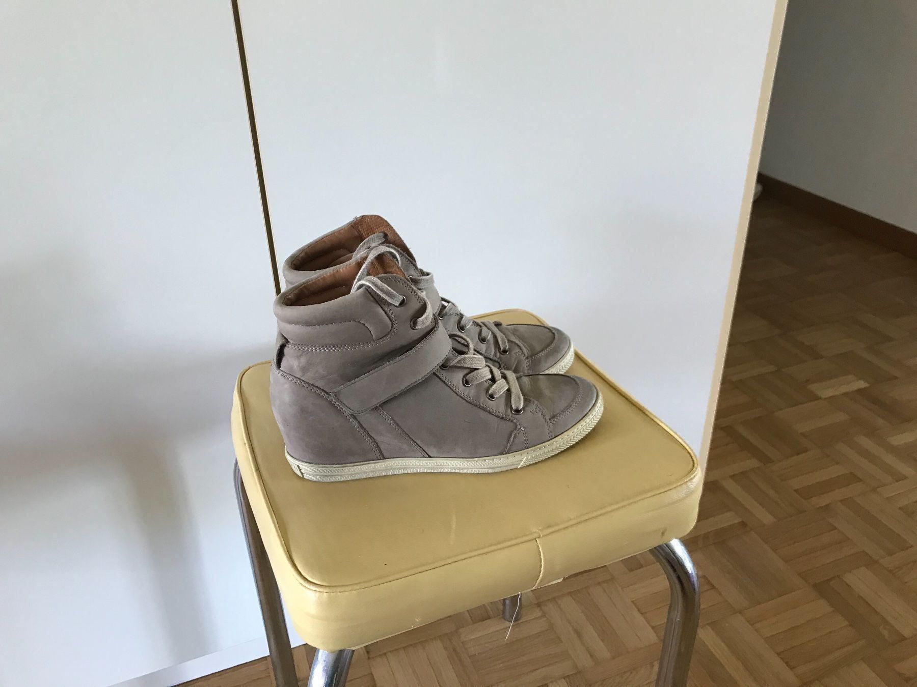 Damenschuhe: Damen Sneaker Gr.37 mit Keilabsatz – Gebraucht aus Buchs ZH von baagii 1
