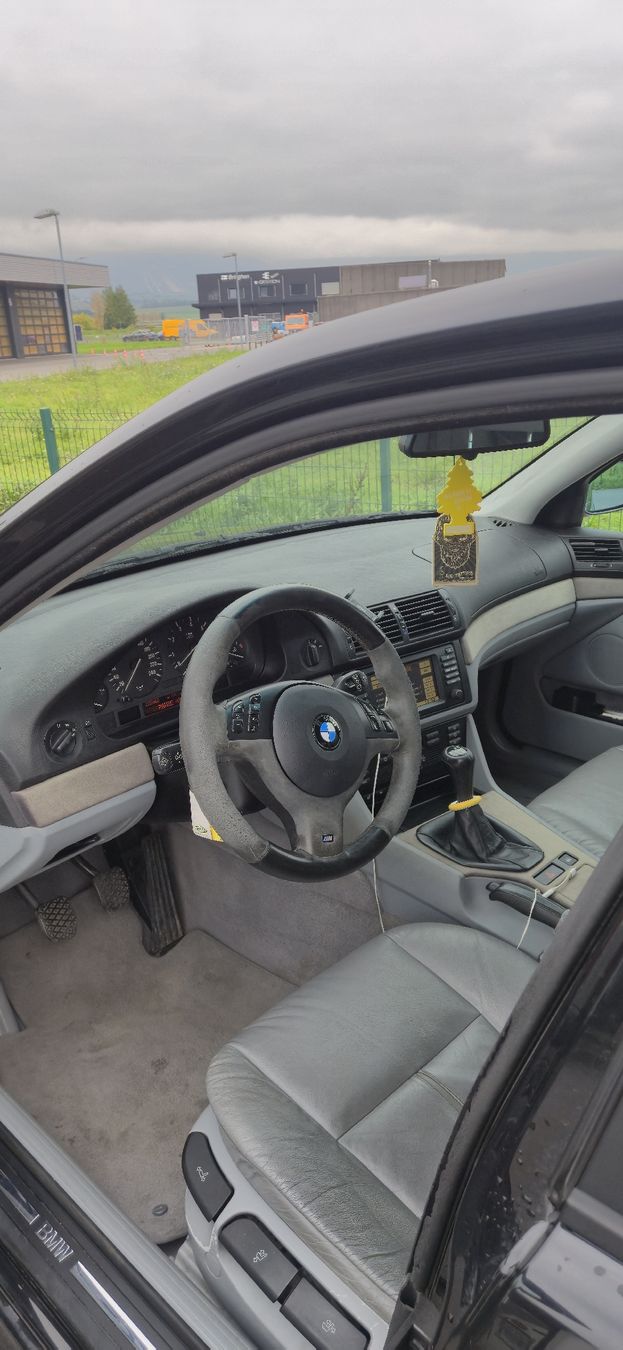 BMW Autos: BMW 530i phase 2 manuel – Gebraucht aus Orbe von Gal_jb8w 9