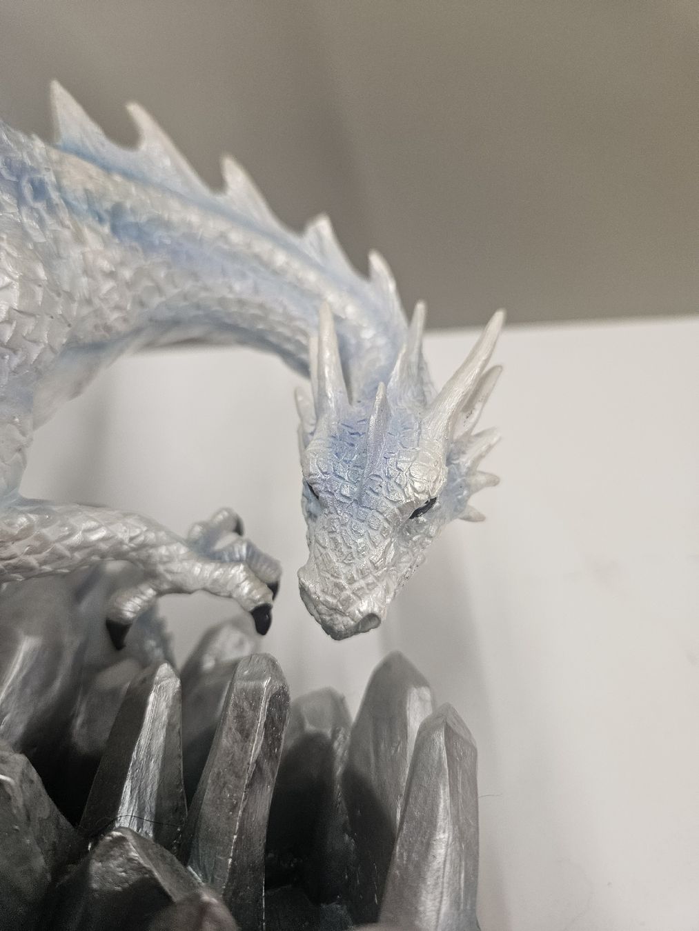 Statuette: Blue/Crystal Cave Dragon LED 30cm – Nuovo (secondo la descrizione) da Dielsdorf venduto da Kenan997 3