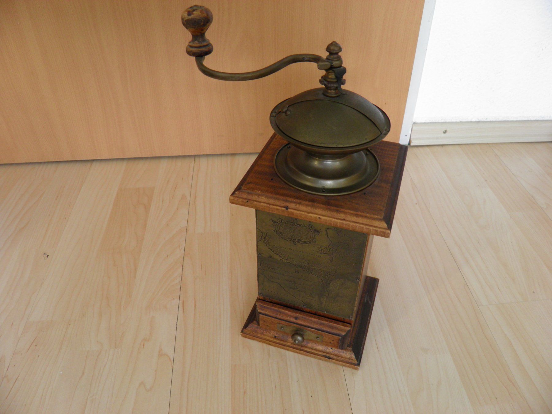 Elettrodomestici da cucina: Vintage Kaffeemühle – Usato da Triesen FL venduto da Trigon