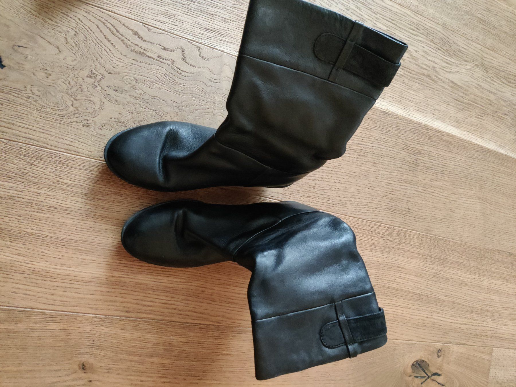 Camper Damenschuhe: Camper Frauenstiefel Gr.EU36 – Gebraucht aus Ostermundigen von Louhdezd