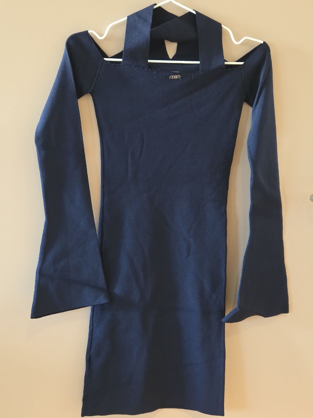 Guess Kleider: GUESS Kleid – Neu (gemäss Beschreibung) aus Emmen von GrabandGo 2