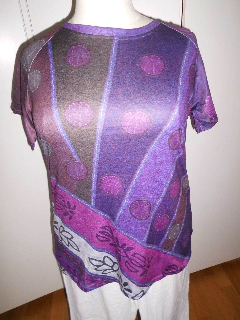 T-Shirts: Longue t-shirt violet T. 48 – Neu (gemäss Beschreibung) aus Marin-Epagnier von Madja 1