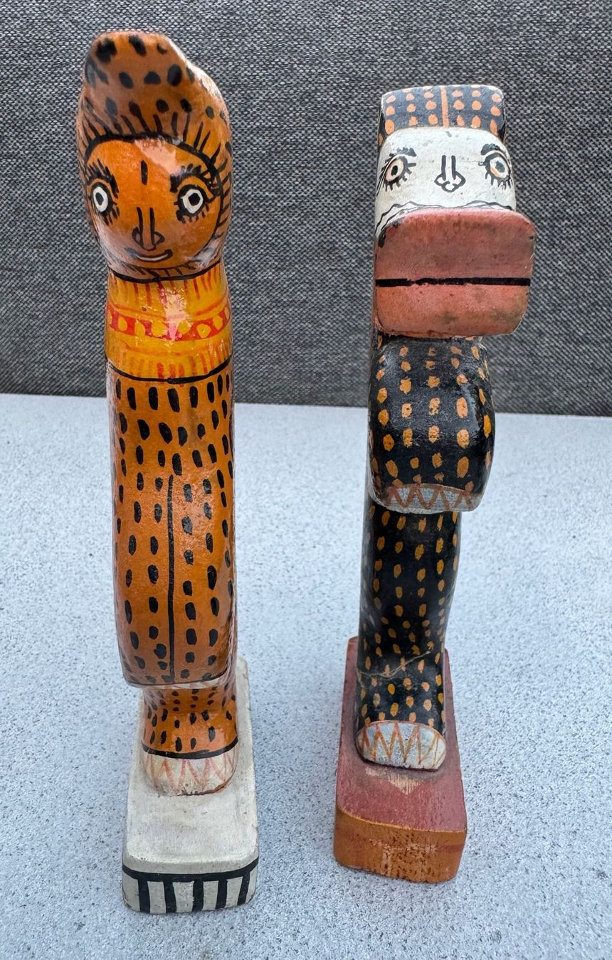 Figuren: Handgeschnitzte und handbemalte Holzfiguren – Gebraucht aus Oberrieden von pet_n2c2 1