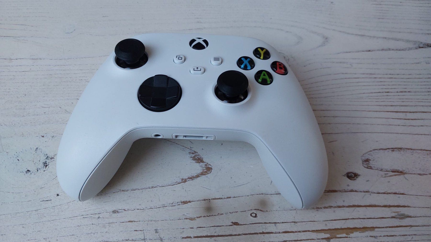 Microsoft Controller: Xbox Controller mit TMR-Joysticks – Usato da Henggart venduto da Jan073