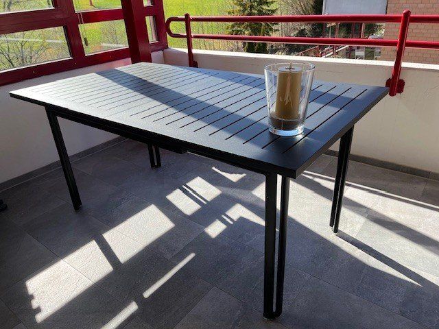 Fermob Tavoli: Gartentisch Aluminium - Fermob – Usato da Pfäffikon SZ venduto da ClaudiaP03 2