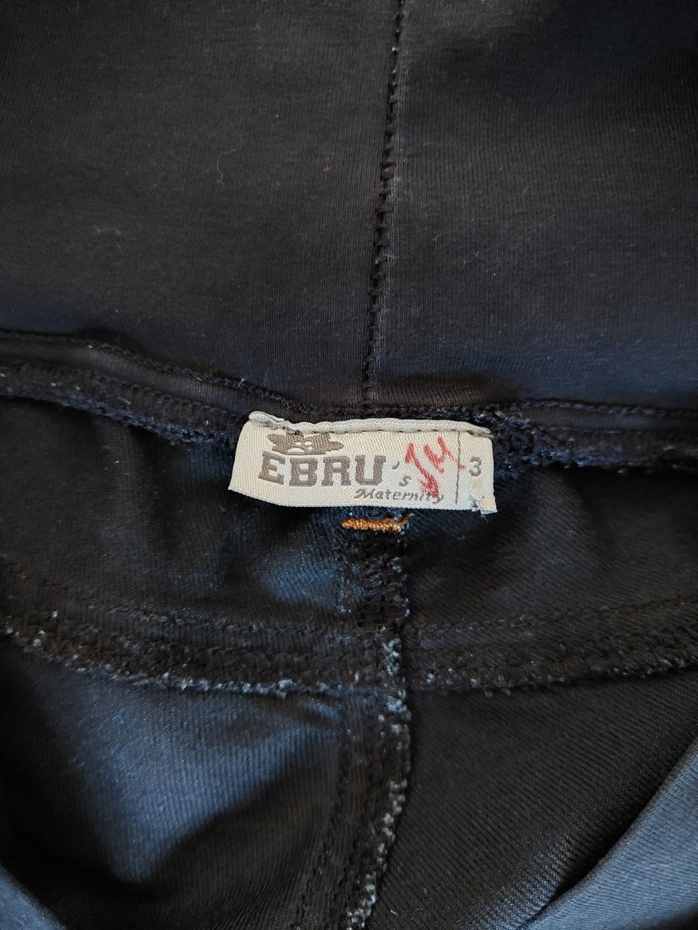 Pantaloni: Dünne Schwangerschaftshose Jeans 38/40 – Usato da Aeschi b. Spiez venduto da Corin1234 2