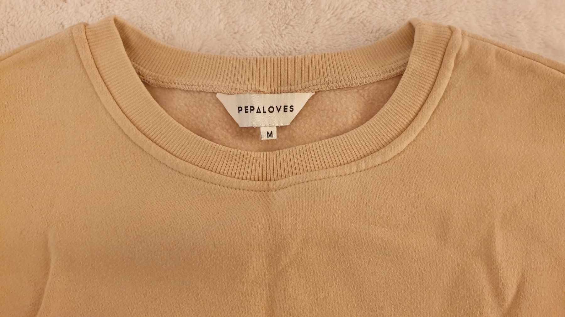 Maglioni & Felpe: Kurzes Sweatshirt - Pepaloves - "M" – Usato da Würenlos venduto da Abracadabra26 1