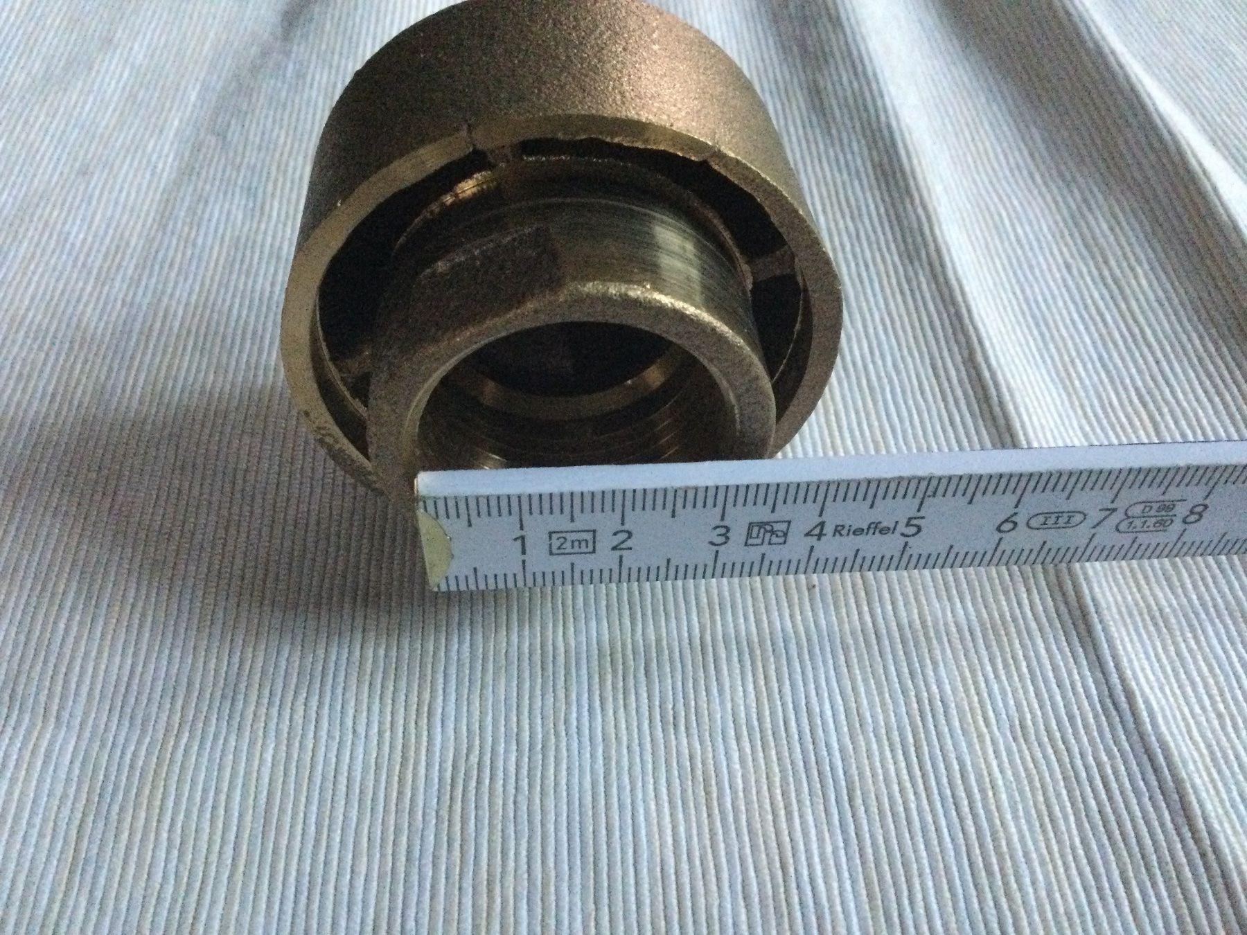 Etangs & Fontaines déco.: Messing Fitting, Durchmesser 3cm, ungebraucht! Top! – Neuf (Voir description) à Schönenberg ZH par thomex1