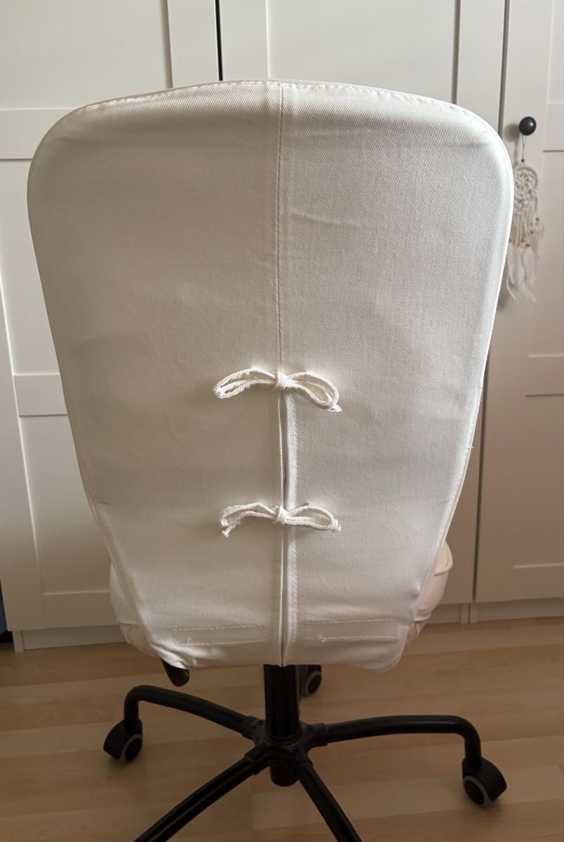 Ikea Chaises: Büro Stuhl IKEA  – D'occasion à Nottwil par lua_rc97 2