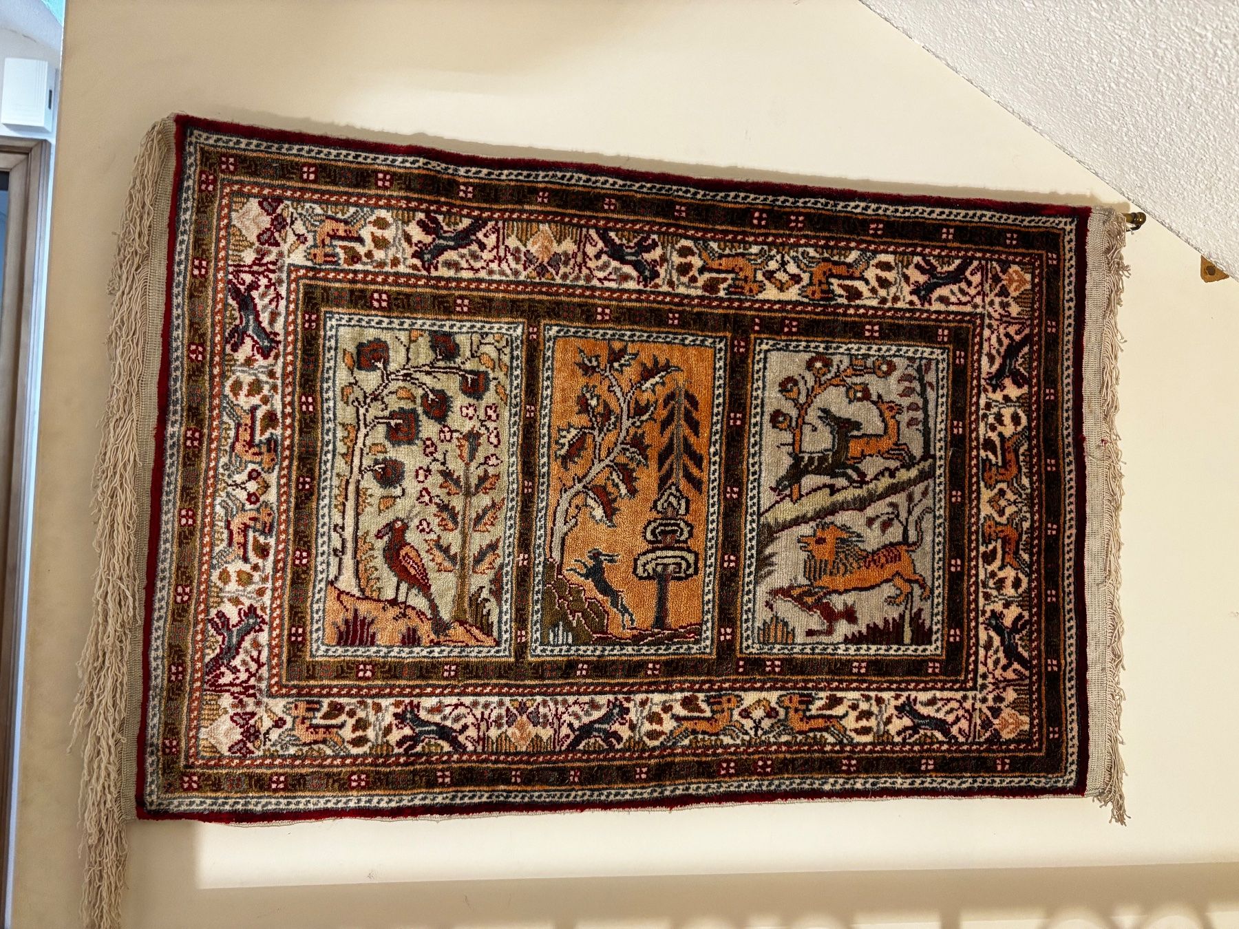 Tutte le decorazioni: Orientalischer Wandteppich – Usato da Winterthur venduto da Cellissimo