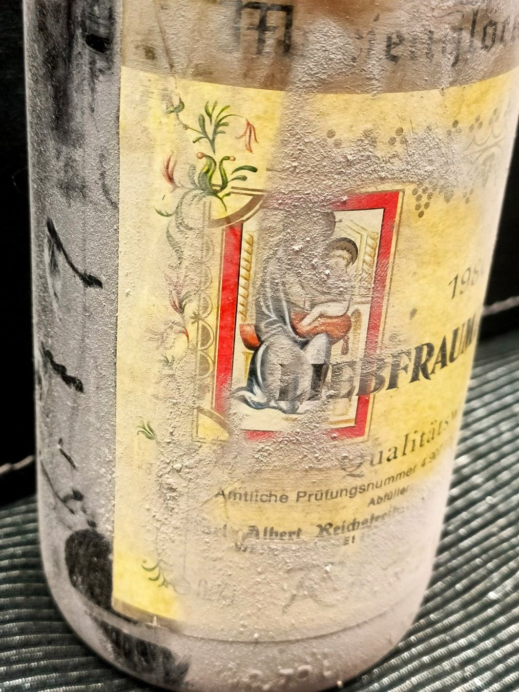 Vino: LIEBFRAUMILCH 1980 – Usato da Genève venduto da Leboucheoreilles 3