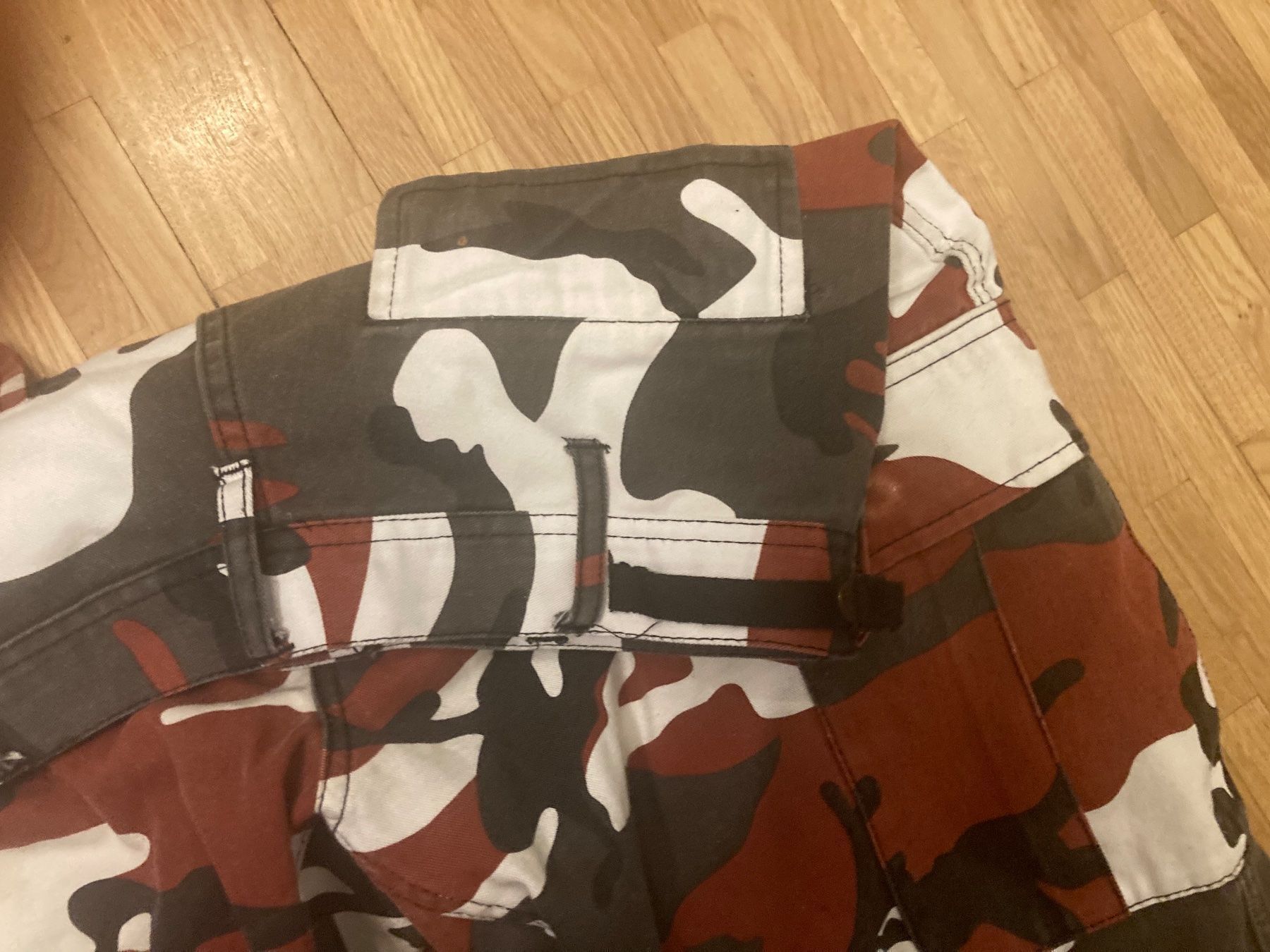 Pantaloni: coole Skaterhose – Usato da zürich venduto da N2424 1