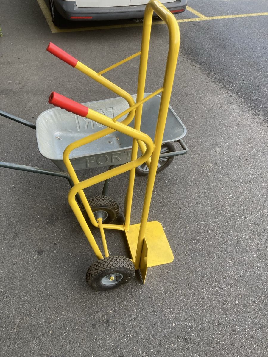 Alle Werkzeuge: Sackkarre und Schubkarre Garette  – Gebraucht aus Uerkheim von Dealer-4813 4